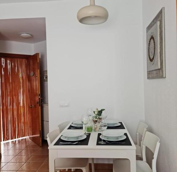 Apartamento Centro Rota. 2 Minutos De La Playa.