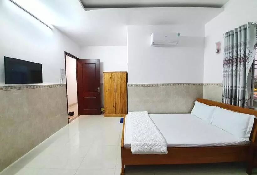 هتل Khách Sạn Thiên Phong