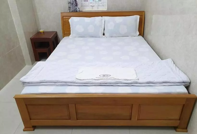 هتل Khách Sạn Thiên Phong