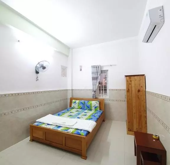 هتل Khách Sạn Thiên Phong