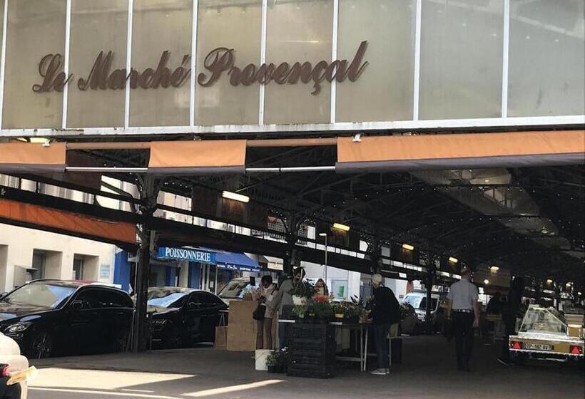 Sleep In Antibes City Port