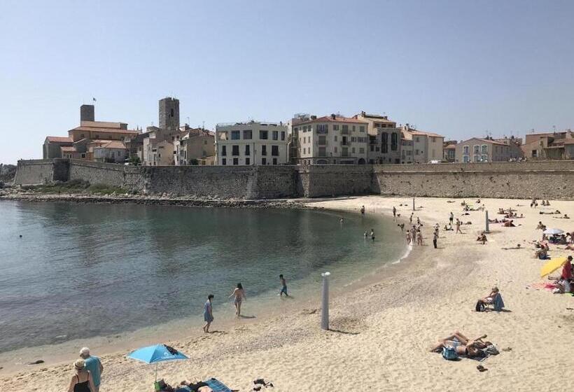Sleep In Antibes City Port