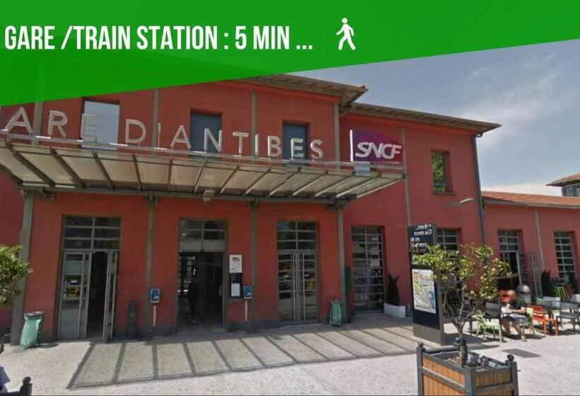 Sleep In Antibes City Port