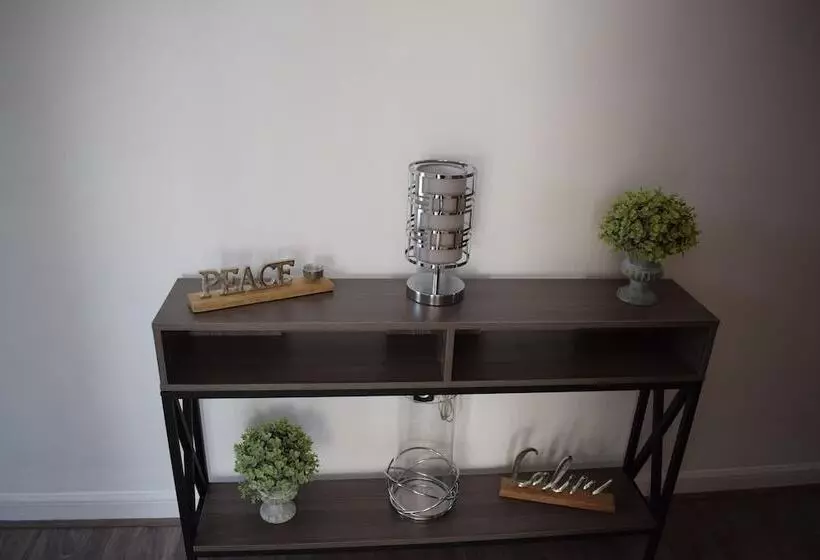 The Paisley Penthouse   Stunning View Of The Abbey