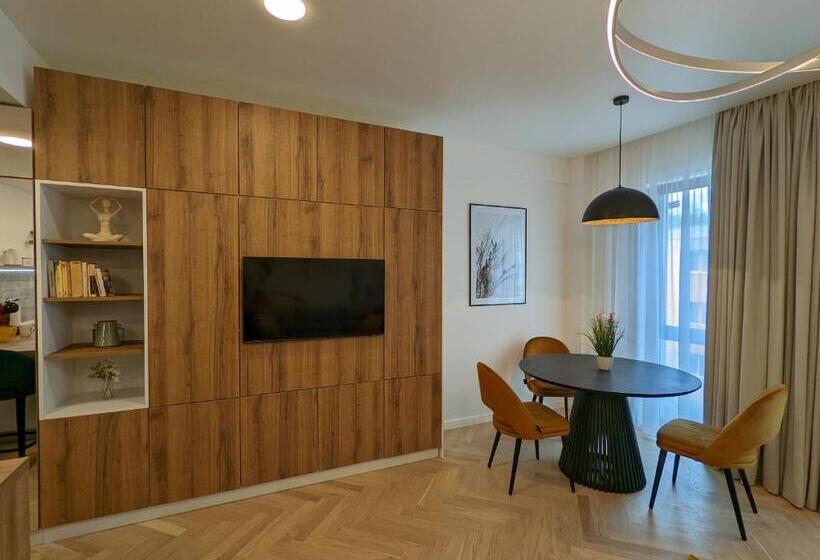 Joyride Exclusive Apartment