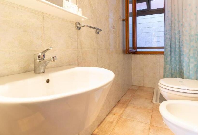 Sardinianworld A Due Passi Dal Mare Nel Sinis