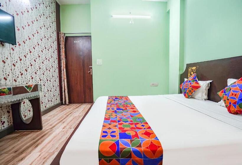 Fabhotel Krishna Heights