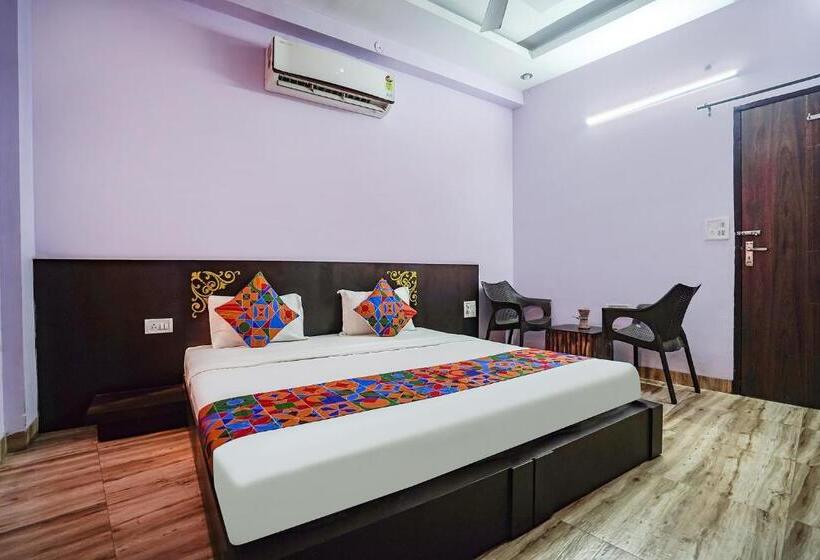Fabhotel Krishna Heights