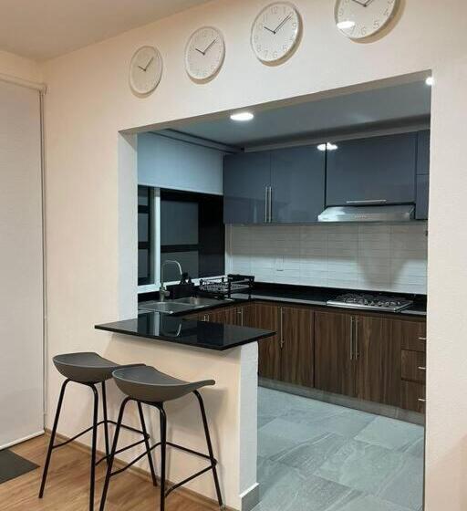 Hermoso Depto A 2 Pasos De Coyoacan, Cerca De Todo, Con Estacionamiento