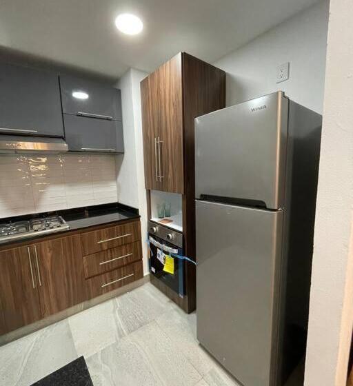 Hermoso Depto A 2 Pasos De Coyoacan, Cerca De Todo, Con Estacionamiento