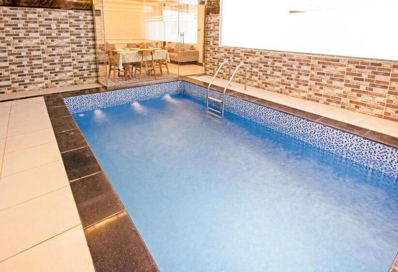 בית מלון כפרי منتجع بيوتات