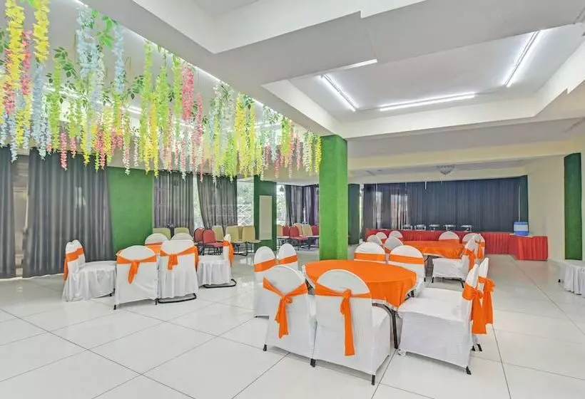 Fabhotel Krishna Heights