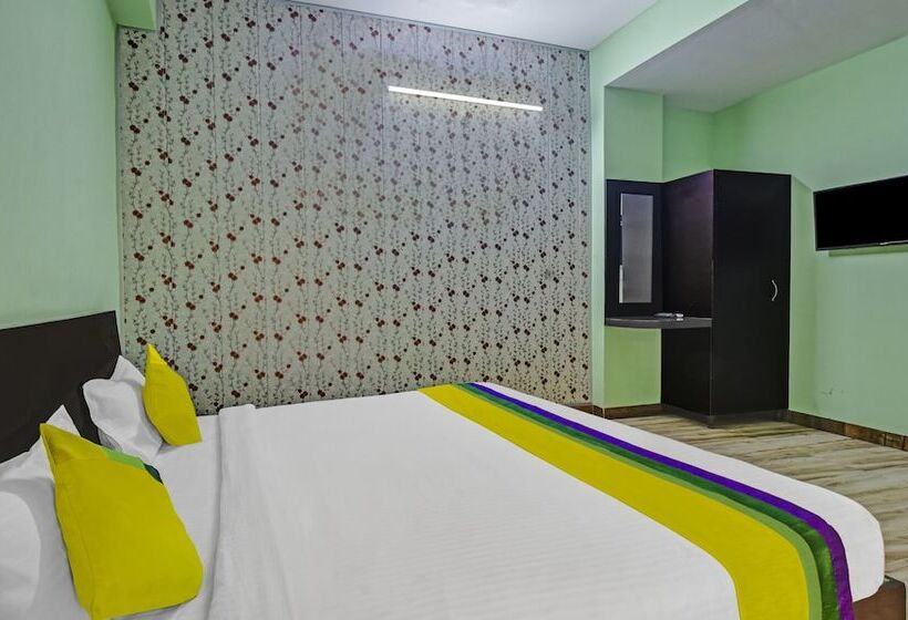 Fabhotel Krishna Heights