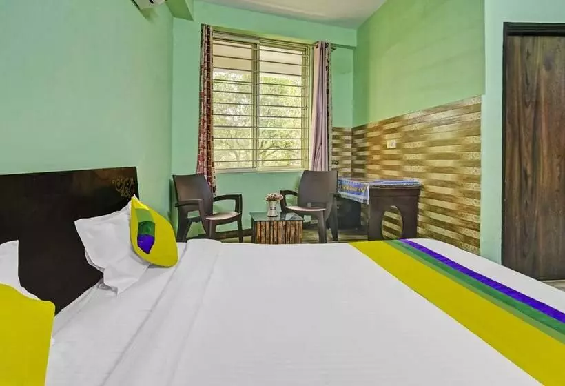 Fabhotel Krishna Heights