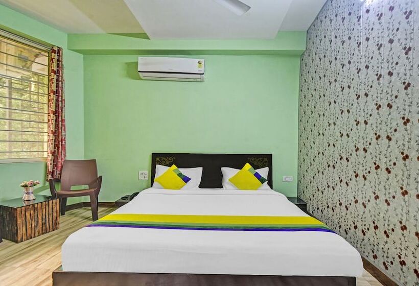 Fabhotel Krishna Heights