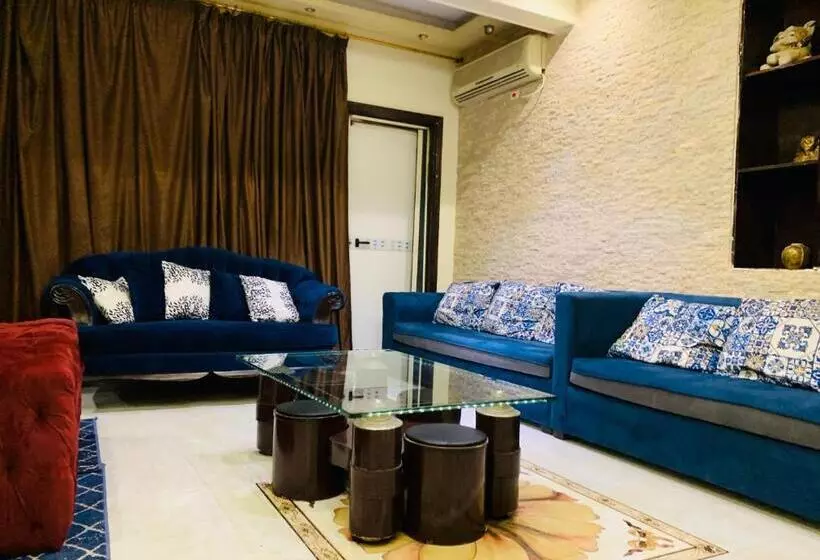 Jianna Apartment