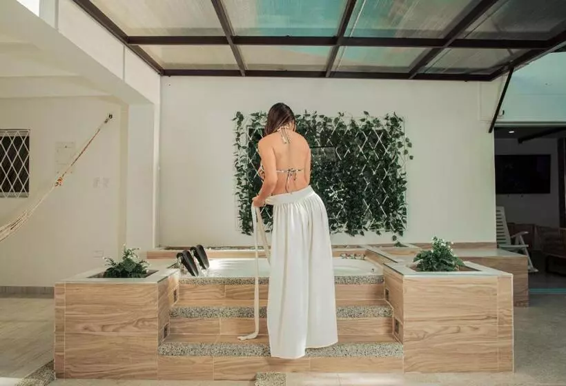 پانسیون Casa Lourdes