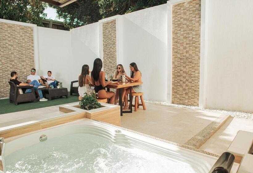 پانسیون Casa Lourdes