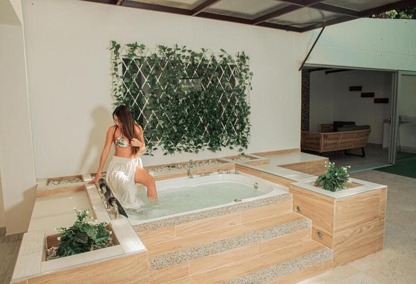 پانسیون Casa Lourdes