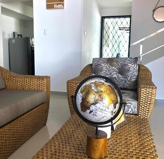 پانسیون Casa Lourdes