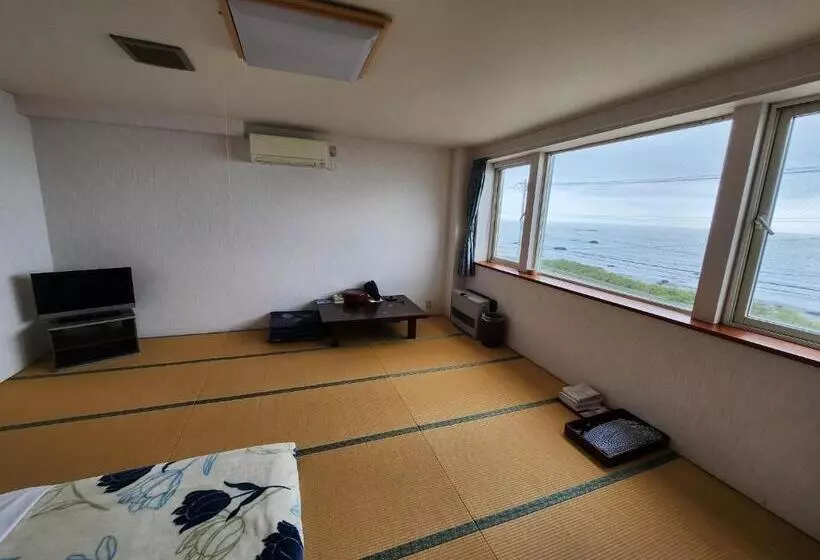 ニャー助のホテルん