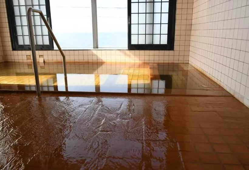 ニャー助のホテルん