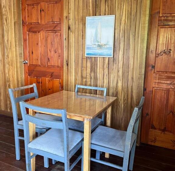 A&k Island Apartments