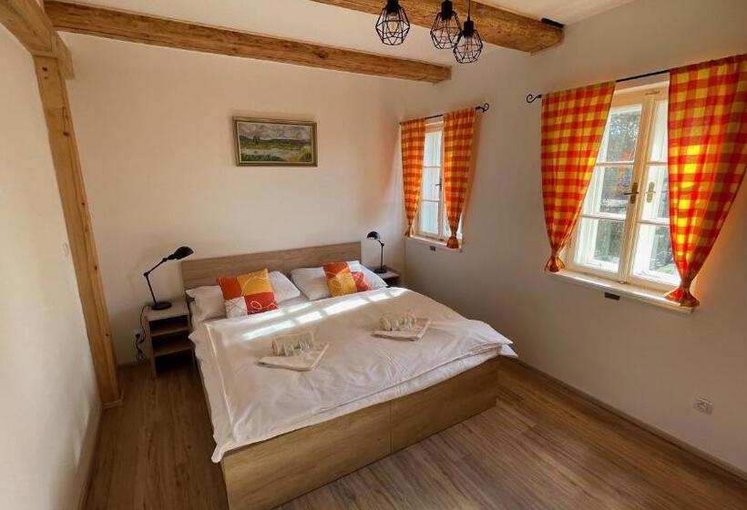 旅馆 Penzion Pod Devítkou