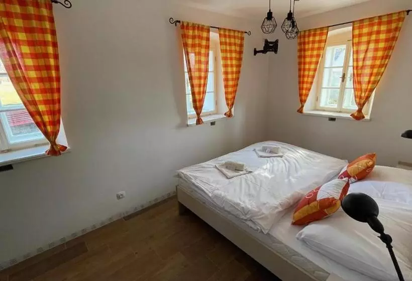 Retkeilymaja Penzion Pod Devítkou