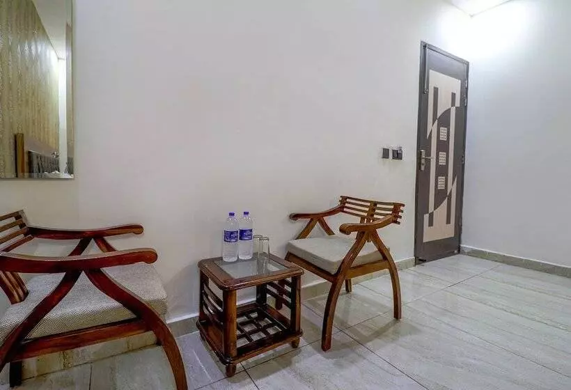 Fabhotel Prime Mubarak Plaza