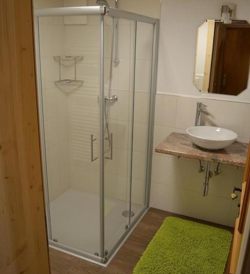 Ferienhaus Obersäuling Im Sommer