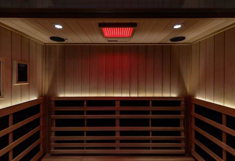 Отель The Carlin Boutique