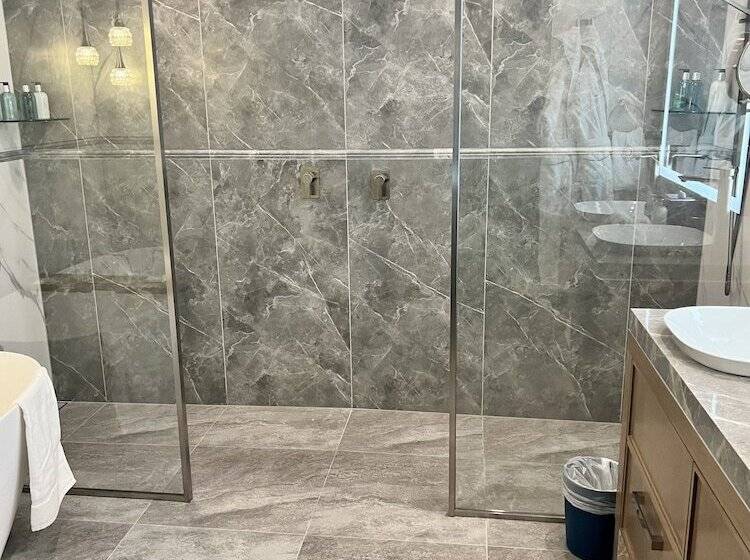 Отель The Carlin Boutique