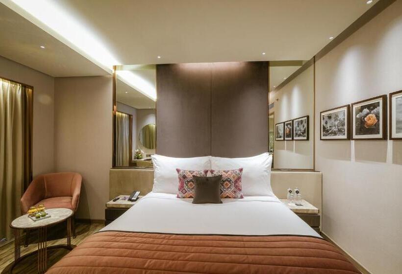 בית מלון כפרי The Park Indore