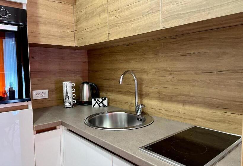 La Mer Apartments Kotor