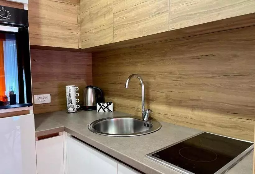 La Mer Apartments Kotor