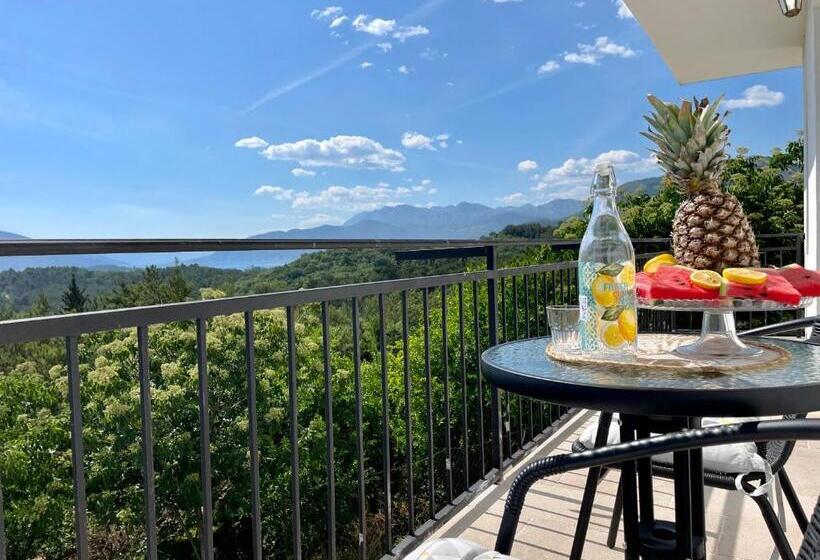 La Mer Apartments Kotor