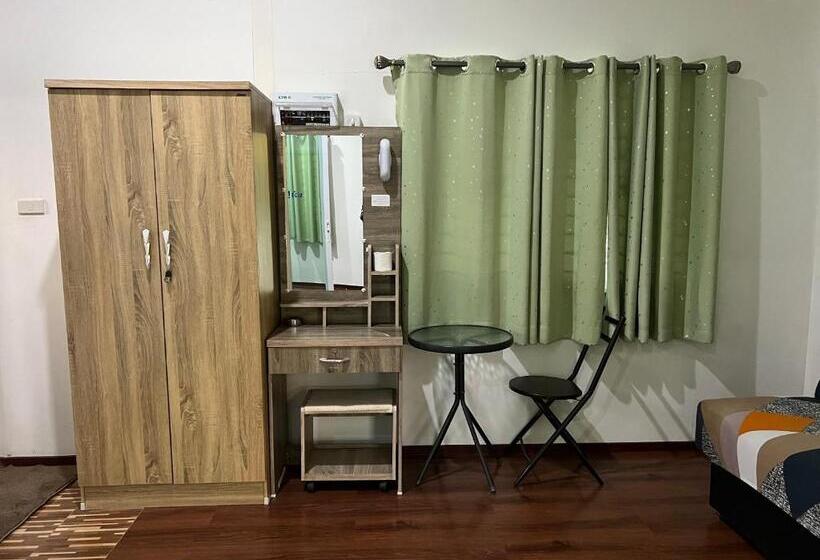 Pansiyon กรีนเกสท์เฮ้าส์ พนัสนิคม