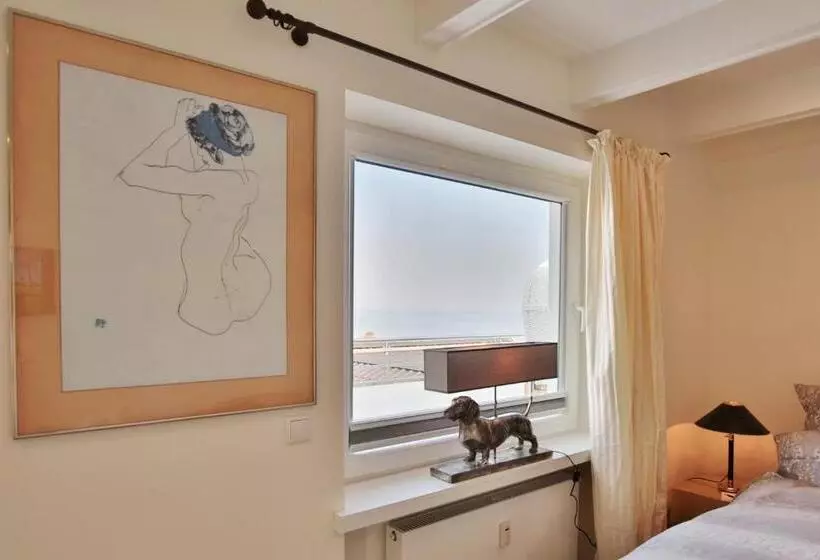 Strandallee 10 Penthouse Seaview