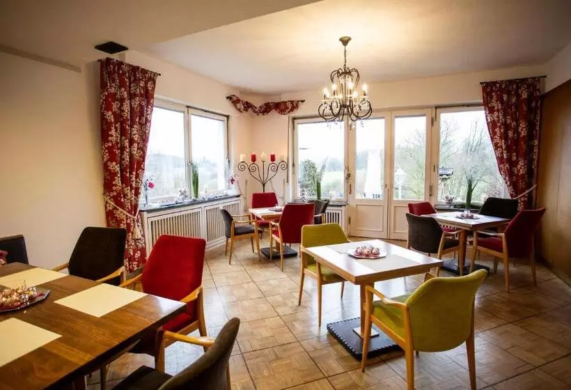 Aamiaismajoitus (B&B) Das Loft Hotel Hölsterloh