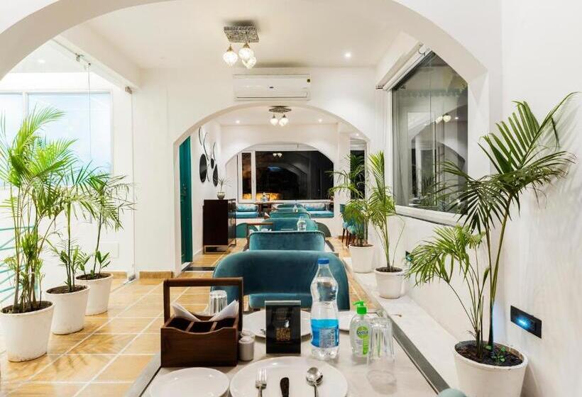 צימר Moustache Udaipur Luxuria