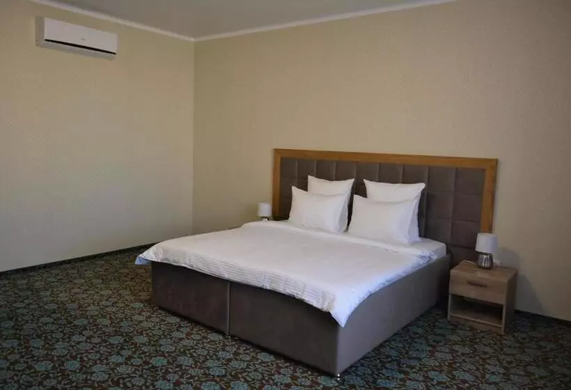 هتل гостиничный комплекс коктобе