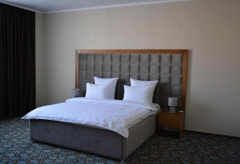 هتل гостиничный комплекс коктобе