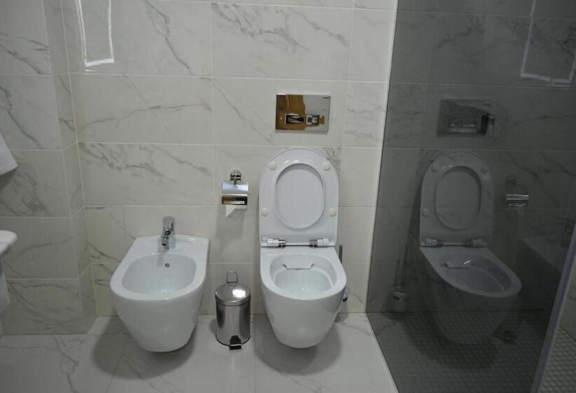 هتل гостиничный комплекс коктобе