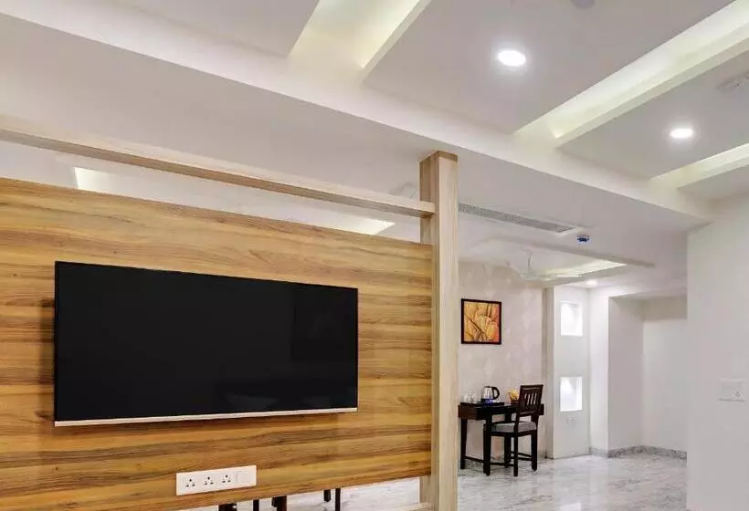 هتل Click Collection Jaipur, Sindhi Camp