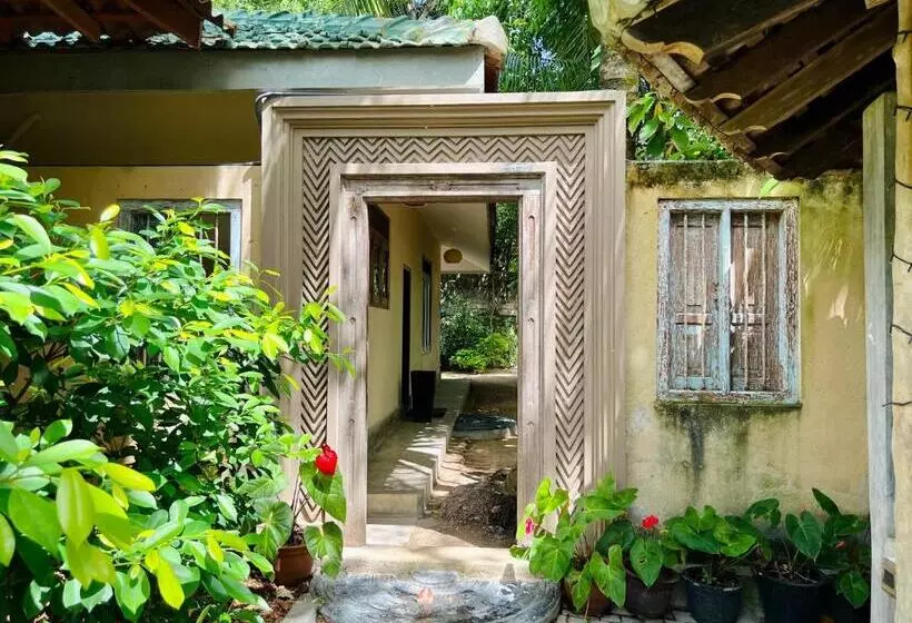 Hotelli Green Escape Unawatuna