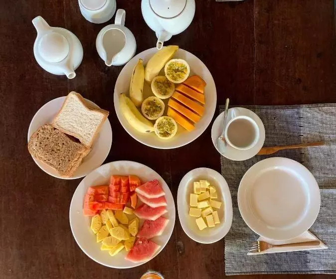 Hotelli Green Escape Unawatuna