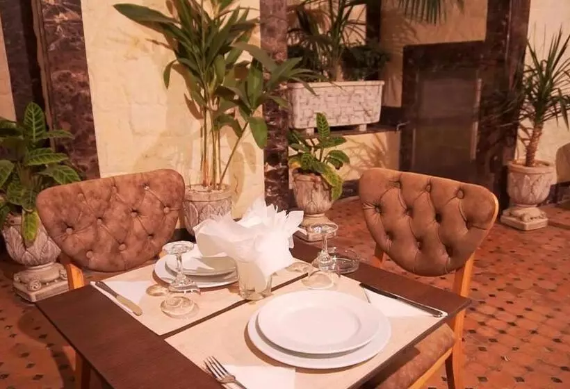 هتل Hôtel Volubilis Meknès