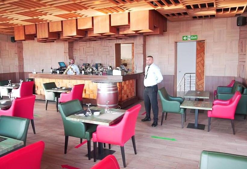 هتل Hôtel Volubilis Meknès