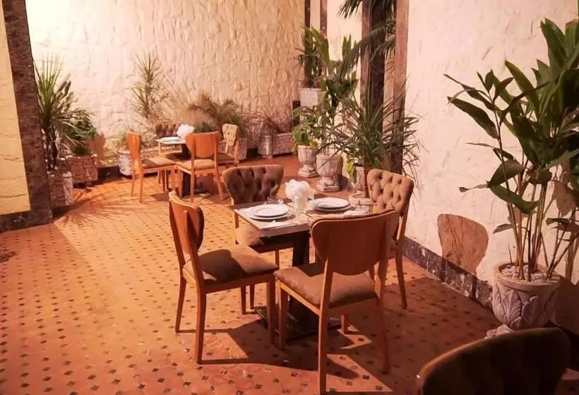 هتل Hôtel Volubilis Meknès